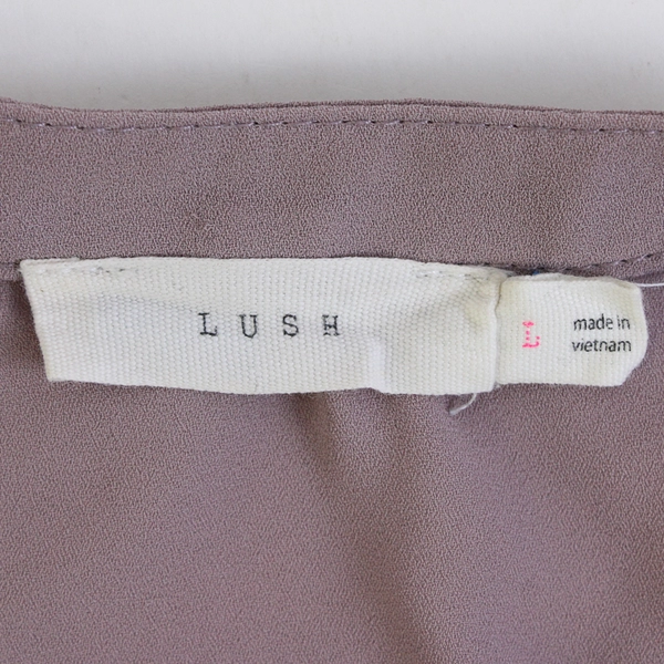 Lush Mauve Roll-Tab Sleeve V-Neck Blouse Women's Size Large