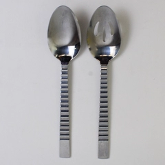 Lot Of 2 Libbey LYF5 (Stainless) Flatware Serving Spoon & Pierced Serving Spoon