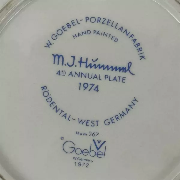 1974 M.J. Hummel 4th Annual 7.5in Plate Goebel W. Germany Goose Girl