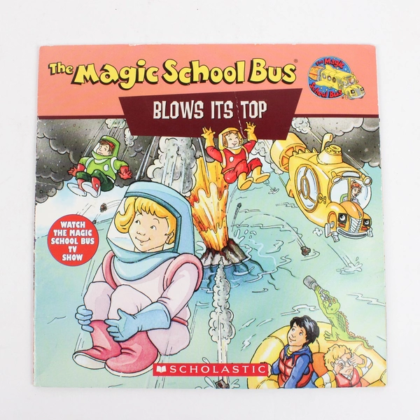 Lot 4 Children's Books Look for Helpers, Five Little Monkeys, I Love You Stinky