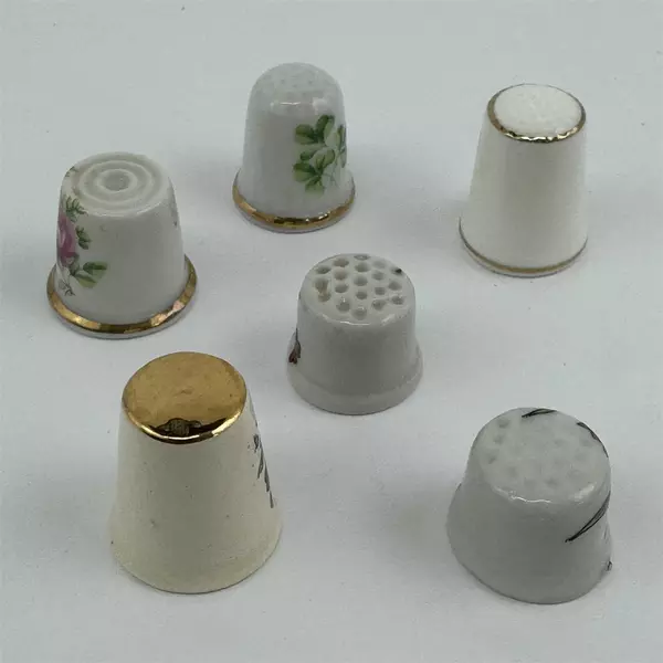 6 VTG Porcelain Ceramic Flowers Thimbles White Hand Painted Gold Trim