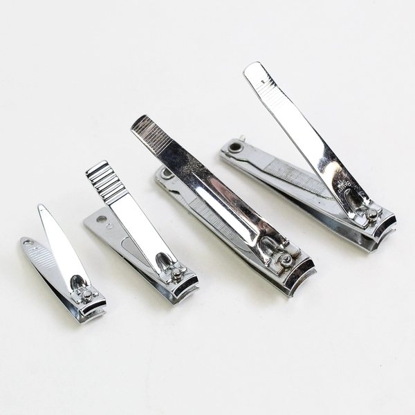 Lot of 4 Revlon Trim and Unbranded Nail Clippers 2 Toe and 2 Fingernail