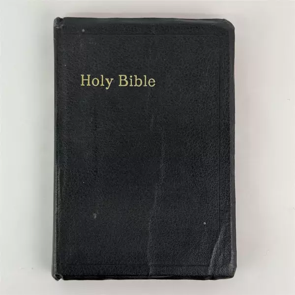 Vintage The Holy Bible by World Publishing Self-Pronouncing KJV Black King James