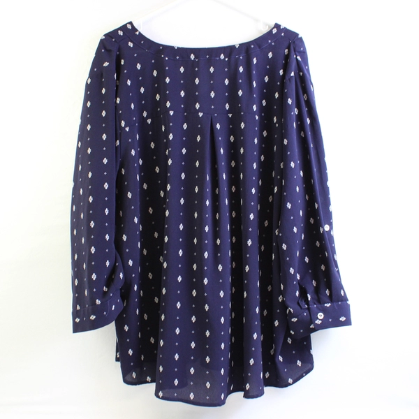 Flower & Feather Women's 3XL Navy with White Details Button Up Blouse 