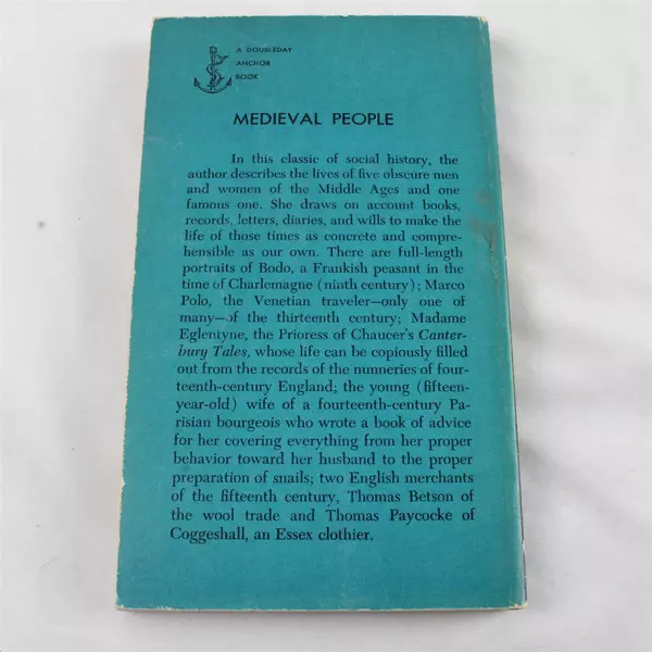 Medieval People by Eileen Power Doubleday Anchor Vintage Paperback