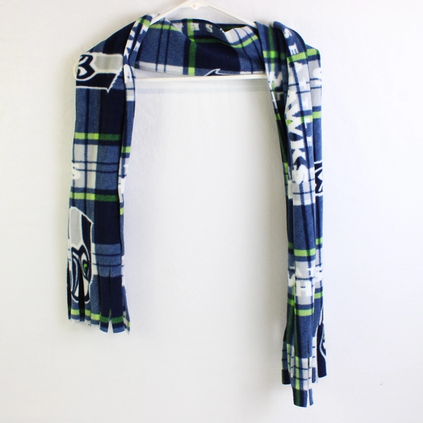 SEATTLE SEAHAWKS Plaid Soft Fleece Scarf with Fringed Edges, Unisex