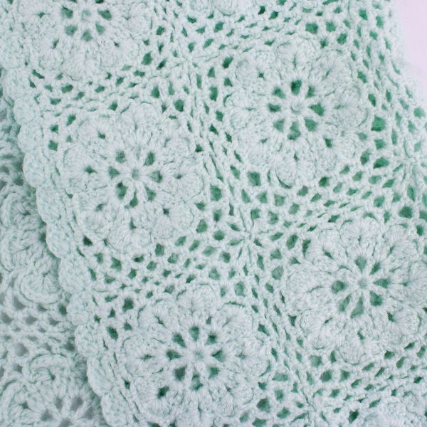 Unbranded Women's XL Green Floral Open Knit Vest