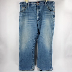Wrangler Men’s 42x32 Light Wash Relaxed Straight Fit Denim Jeans
