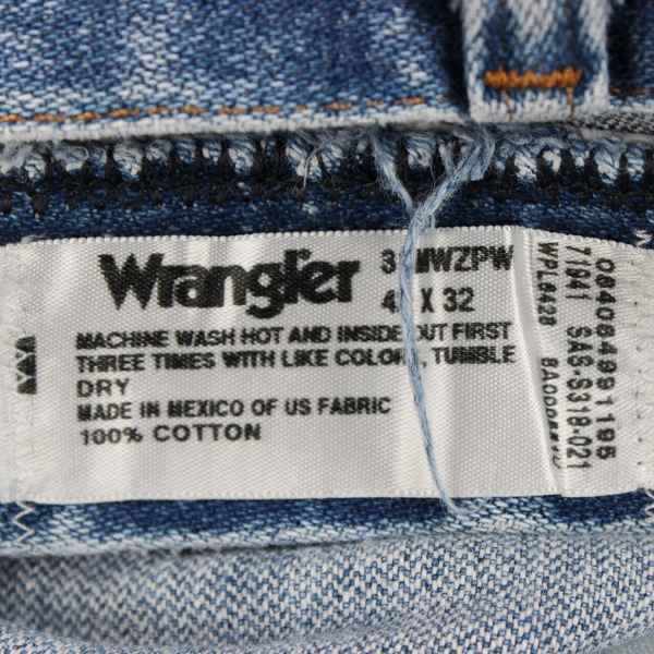 Wrangler Men’s 42x32 Light Wash Relaxed Straight Fit Denim Jeans