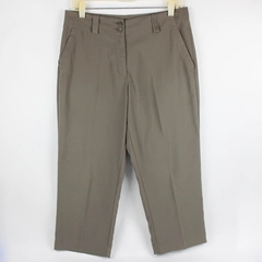 Nike Women's 6P Beige Golf Dri-Fit Cropped Capris Pants