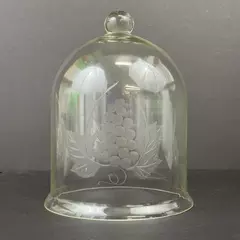 10.25" Etched Grape Cluster Glass Cloche