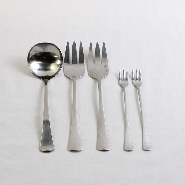 Lot Of 5 Oneida Silver American Artistry (Stainless) Flatware Forks & Ladle