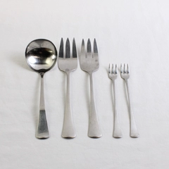 Lot Of 5 Oneida Silver American Artistry (Stainless) Flatware Forks & Ladle