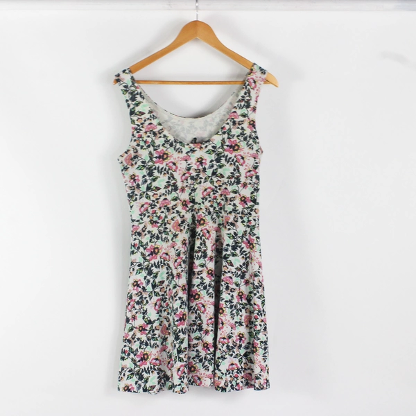 A Lot of 3 H&M Divided Women's Dresses 2 Floral Print & 1 Black Size 14