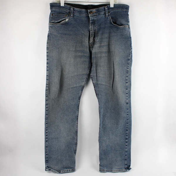 Wrangler Men's 36/29 Bootcut Medium Wash Denim Jeans