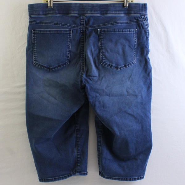 Gloria Vanderbilt Avery Blue Slimming Capris Women's Size 14