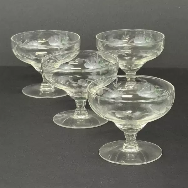 Set of 4 Vtg Clear Etched Crystal Champagne Glasses Dot Vine Type Pattern