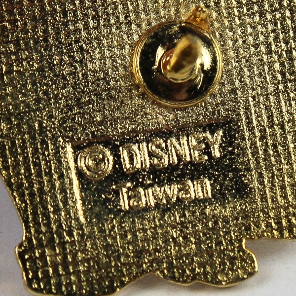 Winnie the Pooh & Christopher Robin Christmas Gifts Enamel Disney Lapel Pin