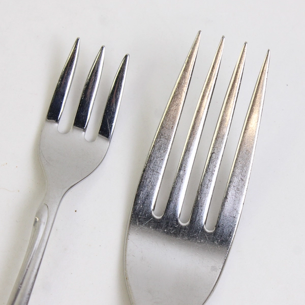 Lot Of 3 Oneida Silver Delmar-Taper Flatware Spoon/Dinner Fork & Cocktail Fork