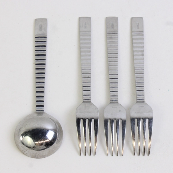 Lot Of 4 Libbey LYF5 (Stainless) Flatware 3 Salad Forks 8.75" & 1 Ladle 7"