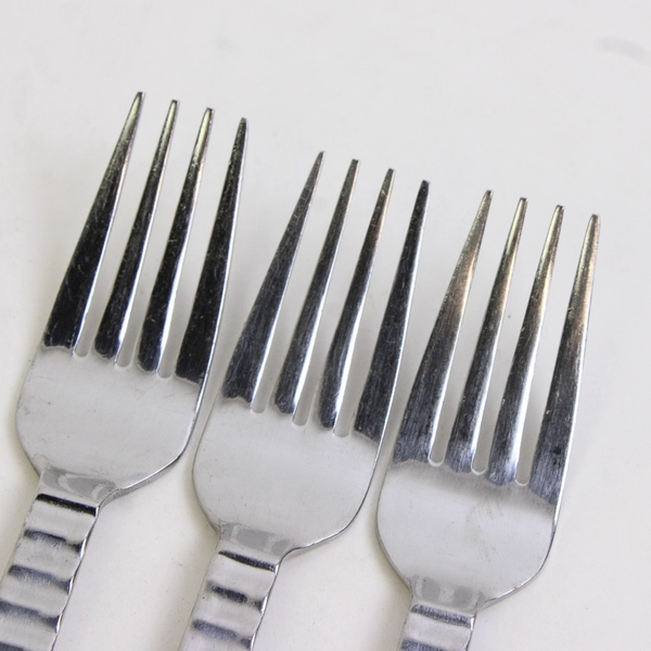 Lot Of 4 Libbey LYF5 (Stainless) Flatware 3 Salad Forks 8.75" & 1 Ladle 7"