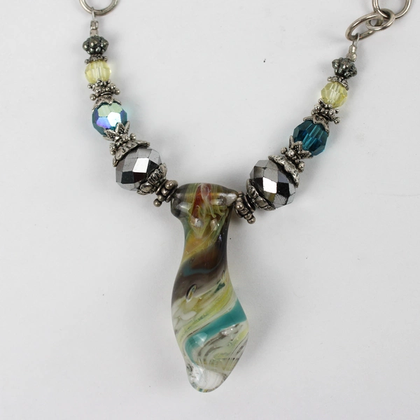 Hand-Blown Art Glass Plastic Beaded Silver-Tone Chain Necklace Toggle Clasp 15"