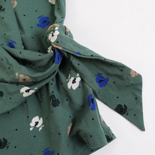 Lands' End Floral Pattern Green Side-Tie T-Shirt Women's Medium