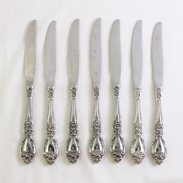 Set of 7 Oneida Wordsworth Stainless Steel Hollow Dinner Knives