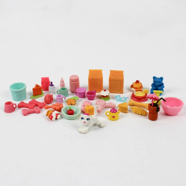 Lot of 38 Unbranded Animal & Dollhouse Accessories Toys Mixed Set Pre-Owned