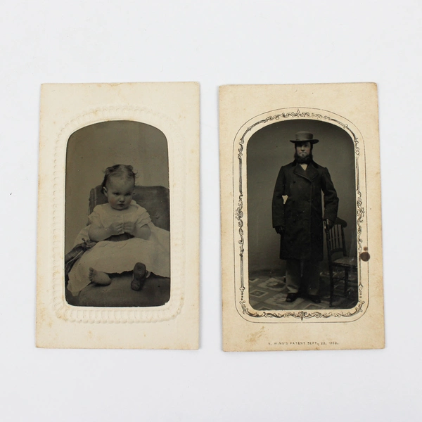 Lot of 2 Antique Tintype Man And Child Portrait Photos New London Connecticut 