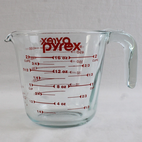 Pyrex 2-Cup Clear Measuring Glass #26 Red Lettering
