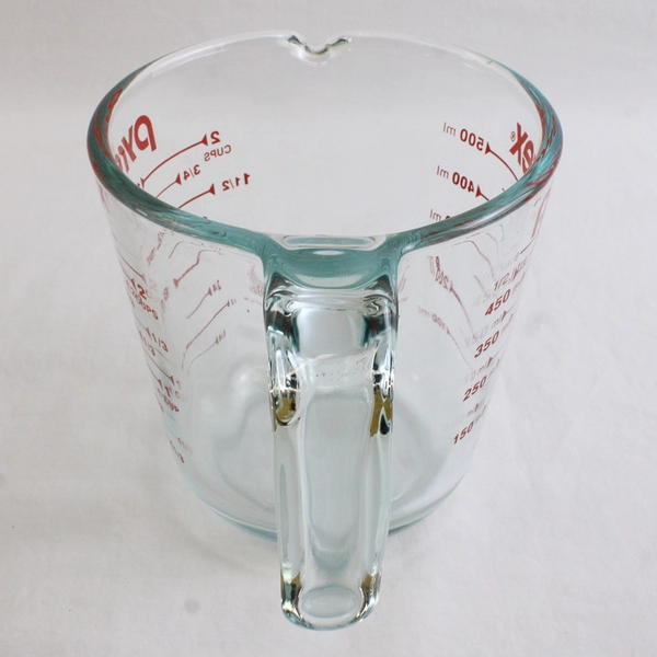 Pyrex 2-Cup Clear Measuring Glass #26 Red Lettering