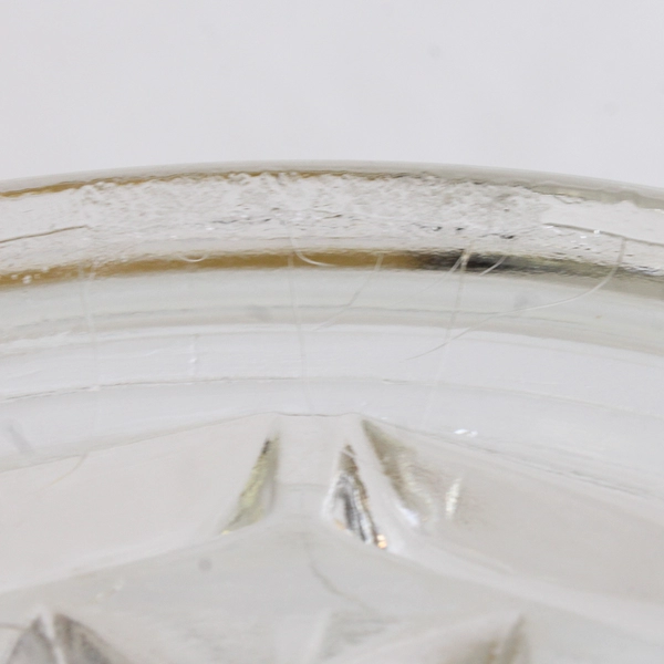 Unmarked Clear Glass Hand Juicer Citrus Reamer FLAW