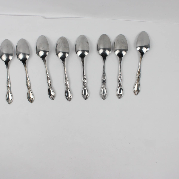 Oneida Silver Wm A Rogers Deluxe 8-Piece Lot Huntington Pattern Teaspoons