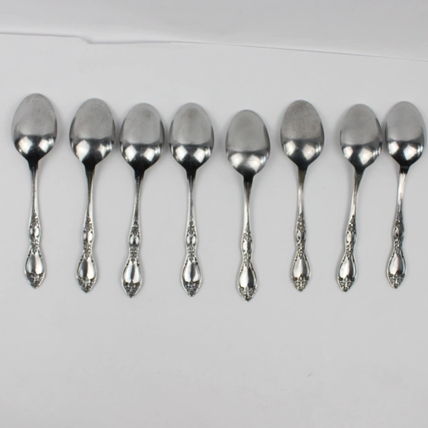 Oneida Silver Wm A Rogers Deluxe 8-Piece Lot Huntington Pattern Oval Soup Spoons