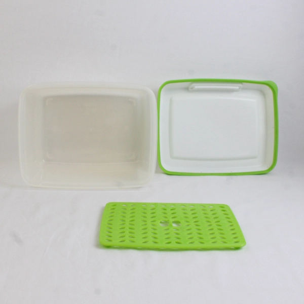 Rubbermaid Freshworks Produce Saver 4.1 L Food Container