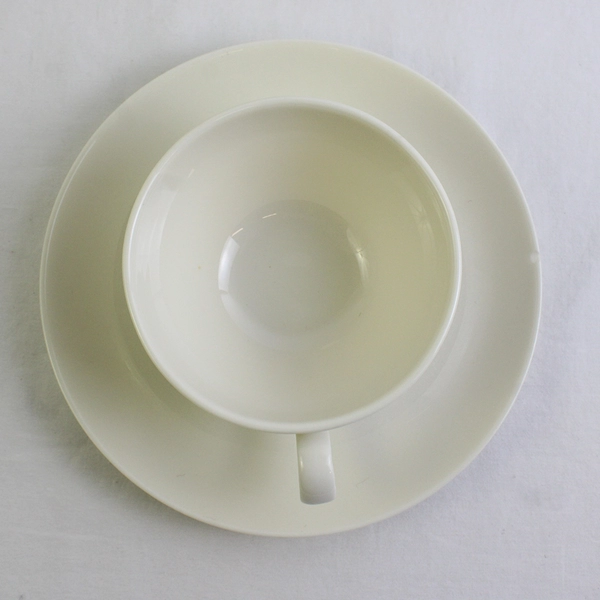 VTG Eva Zeisel Castleton Museum White Flat Cup and Saucer Set