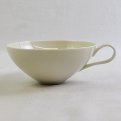 VTG Eva Zeisel Castleton Museum White Wide Flat Cup