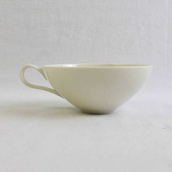 VTG Eva Zeisel Castleton Museum White Wide Flat Cup