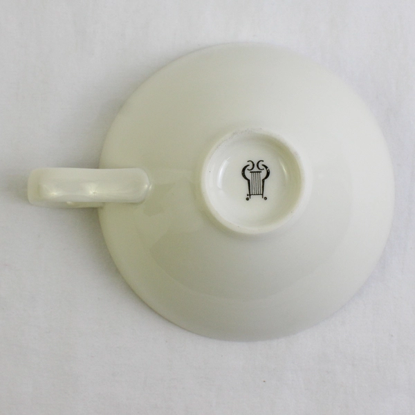 VTG Eva Zeisel Castleton Museum White Wide Flat Cup