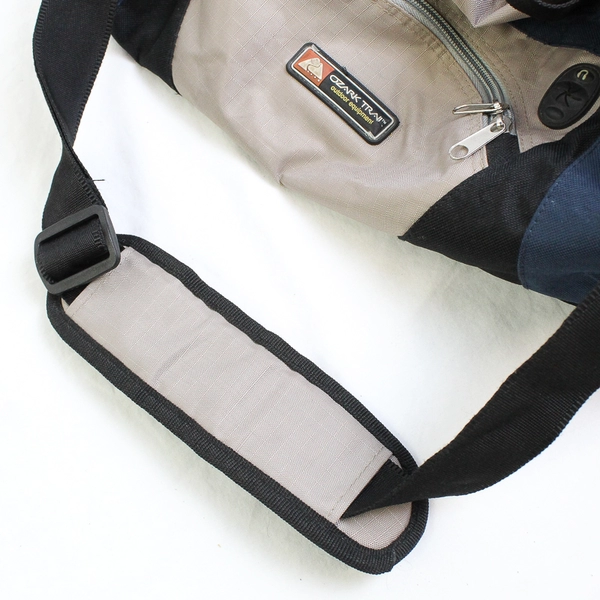 Ozark Trail Travel/Camping Medium Size Duffel Bag Soft Side Blue/Black/Beige