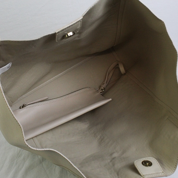 Nordstrom Inc Cream Faux Leather/Suede Women's Tote Bag W/ Matching Clutch