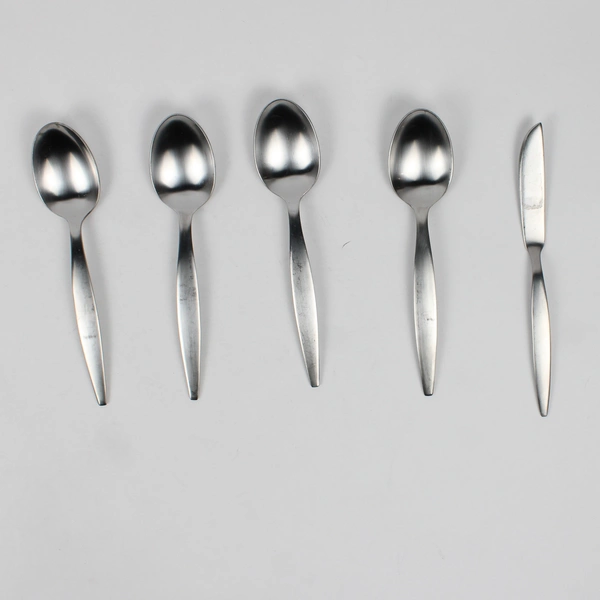 Lot Of 5 Oneida Silver Satin Teresa (Stainless) Flatware 5 Soup Spoons & 1 Knife