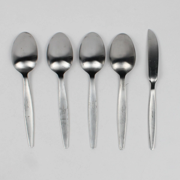 Lot Of 5 Oneida Silver Satin Teresa (Stainless) Flatware 5 Soup Spoons & 1 Knife