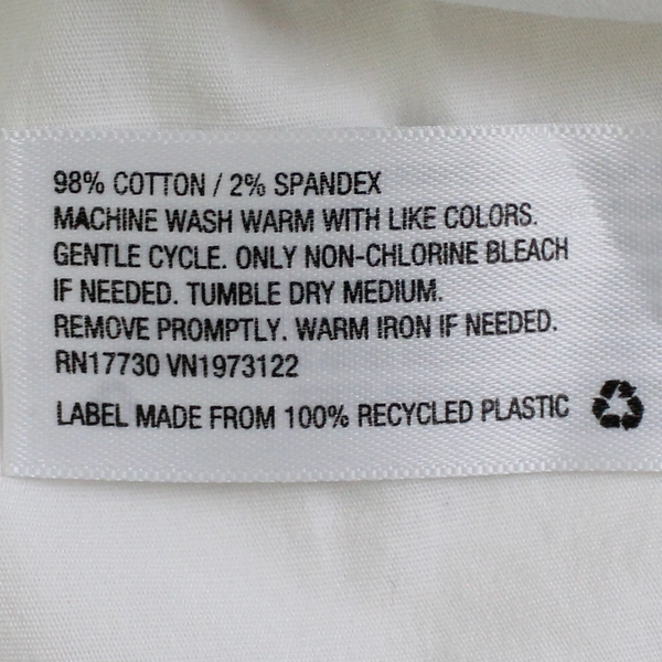 A New Day Plain White Button-Up Long-Sleeved Shirt Women's Size Small