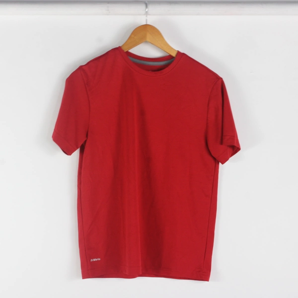 Lot of 3 Multiple Brands Boy's Size Small T-Shirts Yellowstone Red