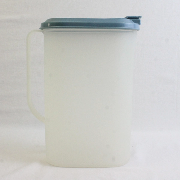 Vintage Tupperware Slim Line 2-Quart Pitcher with Blue Lid 2010B-2