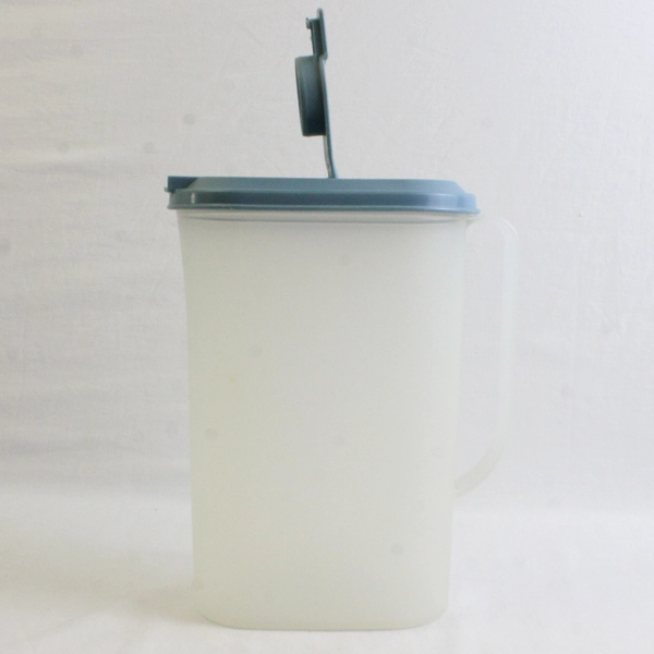 Vintage Tupperware Slim Line 2-Quart Pitcher with Blue Lid 2010B-2