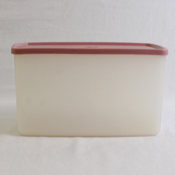 Tupperware Food Storage Container 1527-4 with Pink Lid 714-5 FLAW