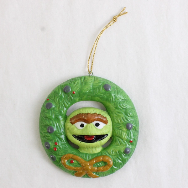 VTG 1988 Muppets Oscar The Grouch Christmas Wreath Ceramic Ornament 3.5"